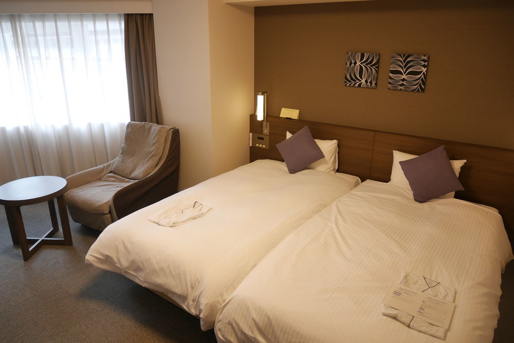 Daiwa Roynet Hotel Yokohama Kannai Екстер'єр фото